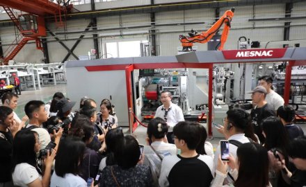 媒體見面會(huì)進(jìn)車間 軟控解碼智能裝備的高質(zhì)量發(fā)展